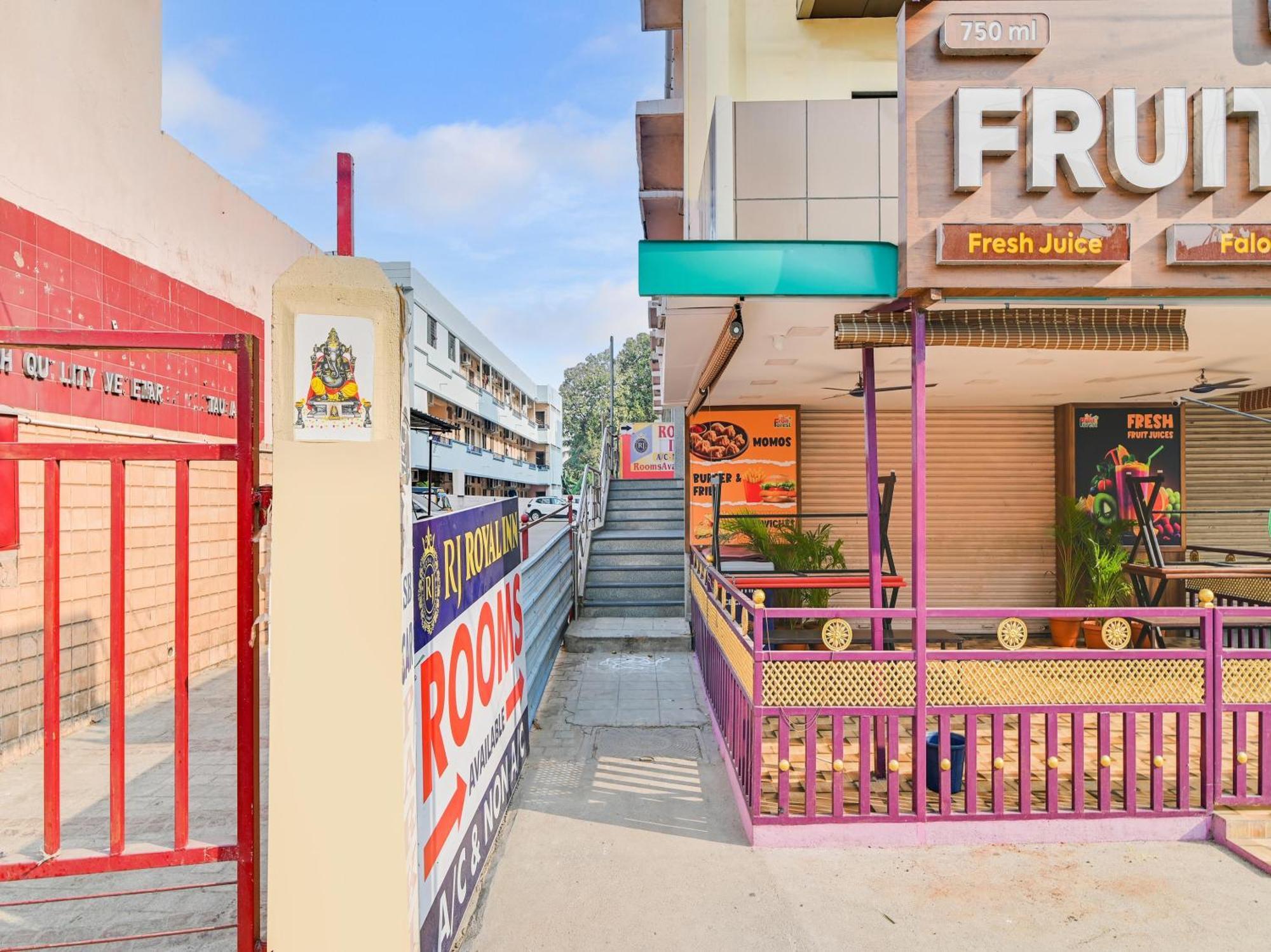 Hotel O Rj Royal Inn ヴェールール エクステリア 写真